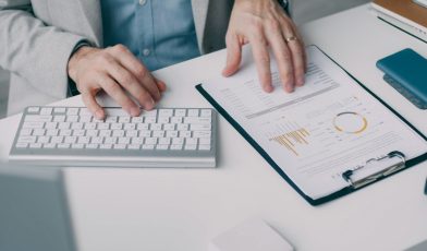 5 sił Portera - co to? Jak zrozumieć konkurencję i zdominować rynek?