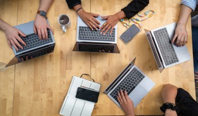 Agencja kreatywna - co to? Twój klucz do sukcesu w marketingu i komunikacji