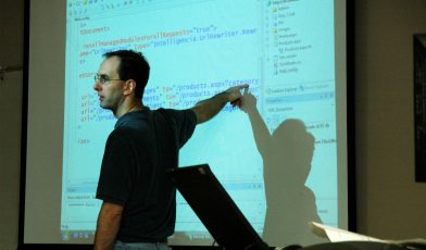 Anchor - co to jest? Przewodnik po linkach i SEO