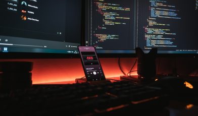 Angular Developer - kto to? Umiejętności, narzędzia, rynek pracy i przyszłość stanowiska