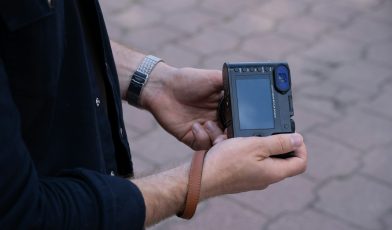 Aparat kompaktowy - co to? Przewodnik po fotografii, którą zawsze masz przy sobie