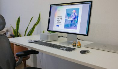 Apple Studio Display vs Pro Display XDR - który monitor Mac będzie dla Ciebie najlepszy?
