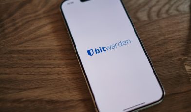 Bitwarden - co to? Przewodnik i recenzja popularnego menedżera haseł