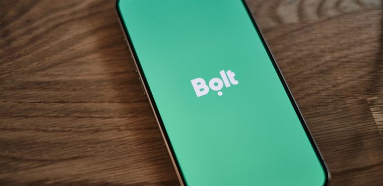 Bolt - co to za firma? Przejazdy, jedzenie i mobilność w jednej aplikacji