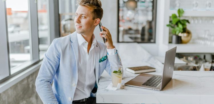 Bootstrapping - jak rozkręcić firmę bez inwestorów i osiągnąć sukces?