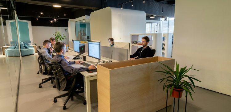 CRM - co to jest i dlaczego ma tak duży wpływ na Twoją firmę?