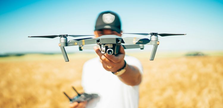 Dron - co to jest? Od komponentów do przyszłości
