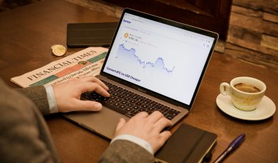 Due diligence - czym jest i dlaczego ma znaczenie dla bezpieczeństwa Twoich transakcji?