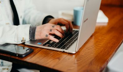 Duplikat faktury - co to jest i jakie ma konsekwencje?