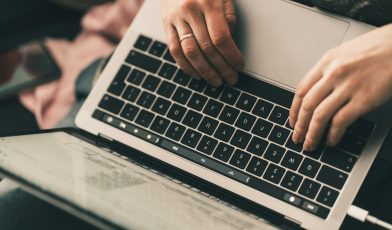 Faktura na działalności niezarejestrowanej - co to? Kompleksowy przewodnik