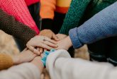 Fundacja - czym jest? Twój przewodnik po świecie organizacji non-profit