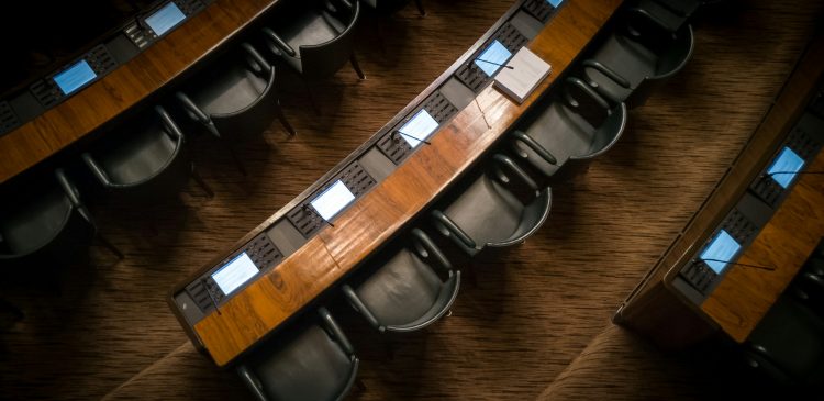 Fundusz solidarnościowy - co to? Poznaj dwie główne instytucje i ich cele
