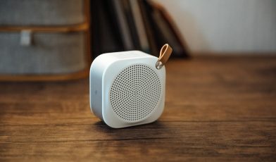 Głośnik Bluetooth - co to? Przewodnik po świecie bezprzewodowego dźwięku