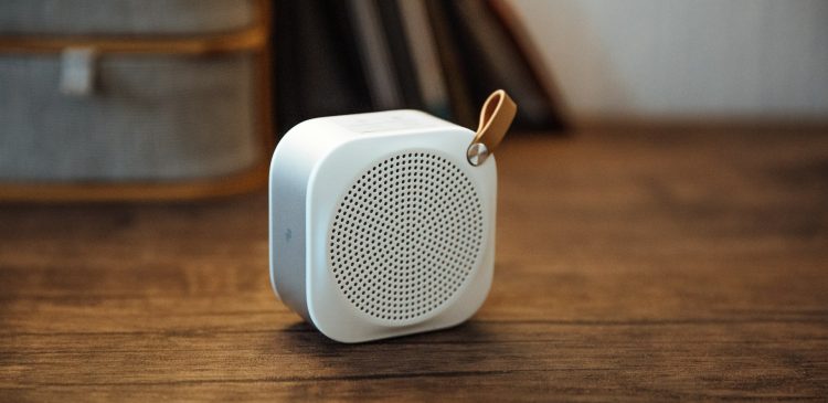 Głośnik Bluetooth - co to? Przewodnik po świecie bezprzewodowego dźwięku