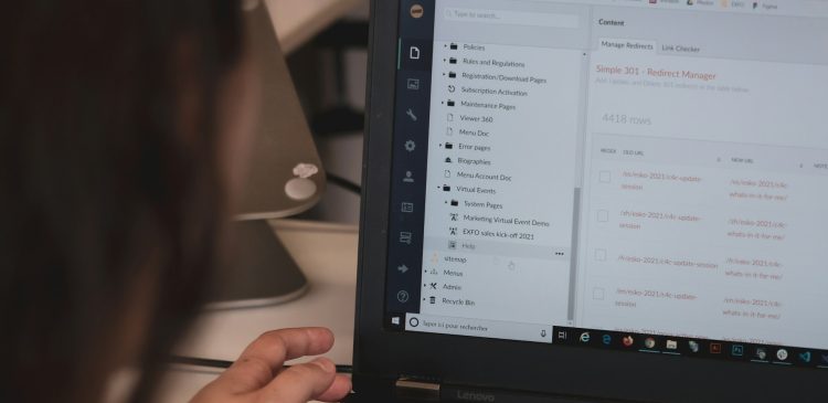 Headless CMS - co to właściwie jest i dlaczego zmienia zasady gry w zarządzaniu treścią?