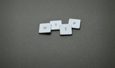 HTTP i HTTPS - czym się różnią i dlaczego bezpieczeństwo jest tu najważniejsze?