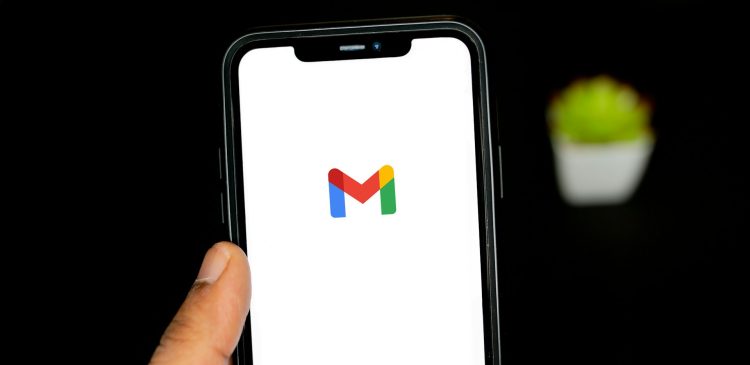 IMAP - co to właściwie jest i dlaczego jest taki ważny w zarządzaniu e-mailami?