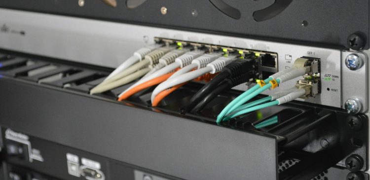Infrastruktura IT - co to jest, jakie są jej kluczowe elementy i jaka czeka jej przyszłość?