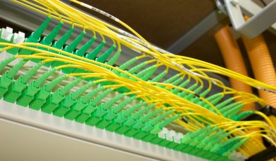 Internet światłowodowy - co to jest i dlaczego warto go wybrać? Kompletny przewodnik