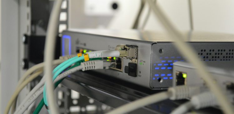 IPv6 - co to? Kompleksowy przewodnik i przewaga nad IPv4