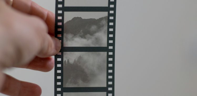 Kadry filmowe - co to? Wszystko, co musisz wiedzieć o elementach wizualnych kina