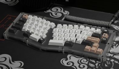 Klawiatura ergonomiczna - co to jest i dlaczego warto ją mieć?