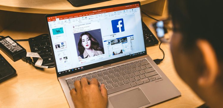 Microsoft PowerPoint - co to? Przewodnik po tworzeniu efektownych prezentacji