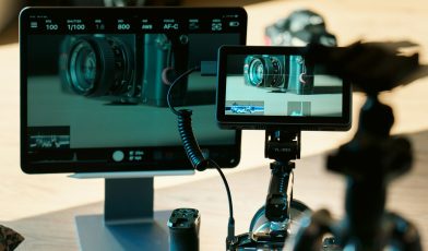 Monitor podglądowy - co to jest i dlaczego jest tak ważny w produkcji wideo?