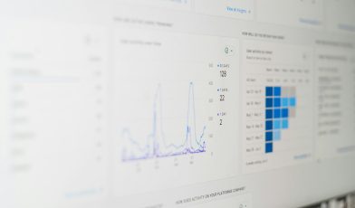 Monitoring pozycji SEO - przewodnik po śledzeniu widoczności w Google