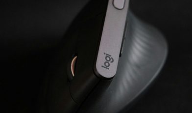 Mysz ergonomiczna - co to? Rewolucja w komfortowym użytkowaniu komputera