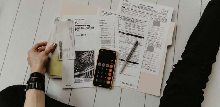 Obowiązek podatkowy - co to? Przewodnik po prawach i obowiązkach