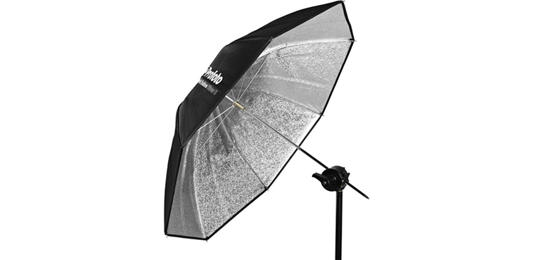 Parasol fotograficzny - co to? Jak wybrać i wykorzystać do zdjęć z miękkim światłem?