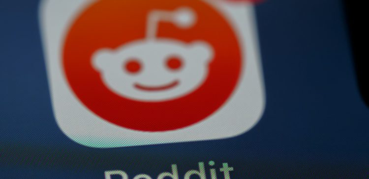 Reddit - co to? Przewodnik po platformie i jej społeczności