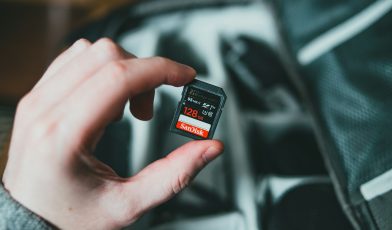 SanDisk - od korzeni po dzisiejsze innowacje w świecie pamięci flash