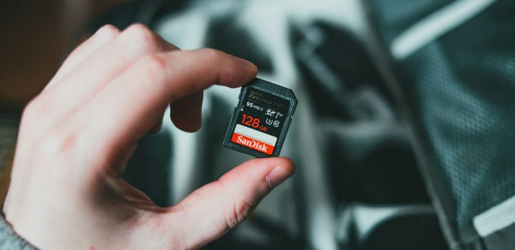 SanDisk - od korzeni po dzisiejsze innowacje w świecie pamięci flash