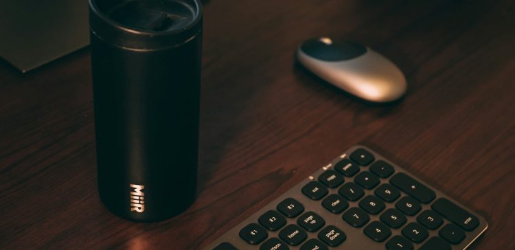 Satechi - stylowe akcesoria, które podkręcą Twoje stanowisko pracy