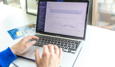 Jak wycenić sklep internetowy? Kompleksowy poradnik