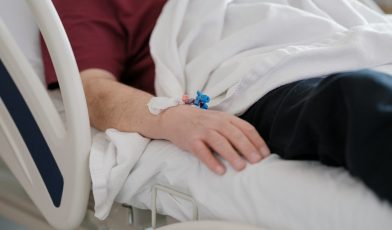 Składka chorobowa - co to? Wszystko, co musisz wiedzieć o ubezpieczeniu