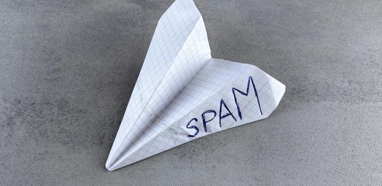 Spam - czym jest i jak się przed nim chronić?