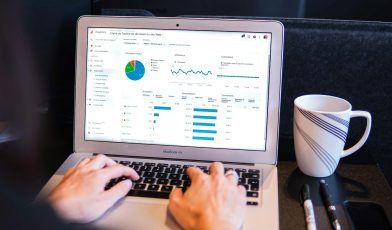 Specjalista SEO - kim jest i dlaczego jest tak istotny w dzisiejszym marketingu?