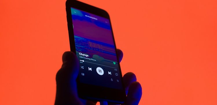 Spotify - co to? Przewodnik po streamingu muzyki, funkcjach i subskrypcjach