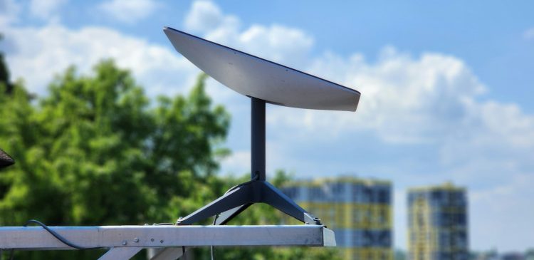 Starlink - co to? Jak zmieni internet satelitarny i globalną łączność?