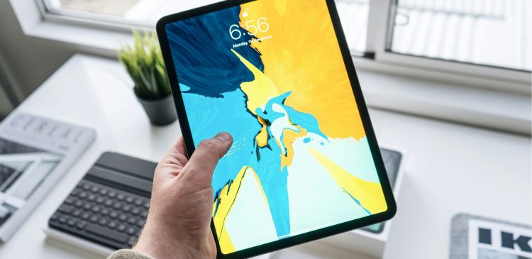 Tablet - co to? Przewodnik po historii, zastosowaniach, przyszłości i nie tylko