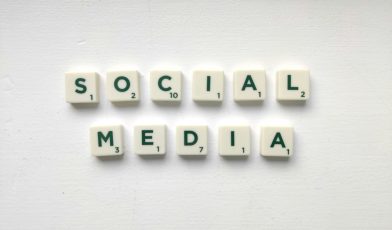 Umowa z agencją social media - co to jest i co musisz wiedzieć, zanim ją podpiszesz?