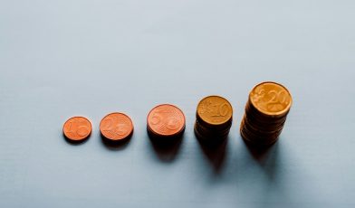 Waloryzacja - co to? Kluczowe informacje na temat reewaluacji wartości w Polsce