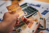 Wynagrodzenie prowizyjne - co to jest, jak działa i gdzie się sprawdza?