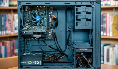 Zasilacz komputerowy - co to? Wszystko, co musisz wiedzieć przed zakupem