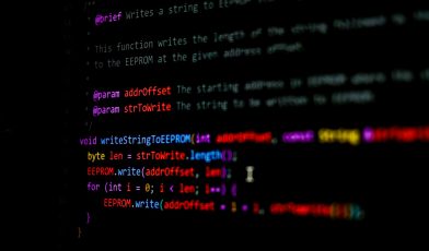 Bjarne Stroustrup - kim jest twórca C++ i jaki jest jego wpływ na świat programowania?