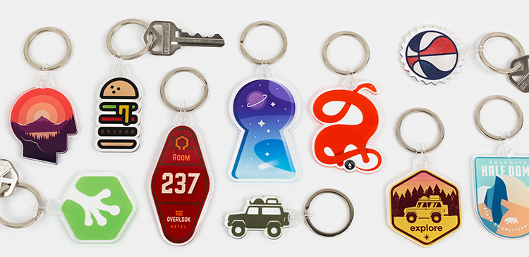 Breloki z logo - co to? Skuteczny gadżet reklamowy dla Twojej firmy