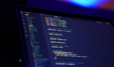 Debugowanie - co to jest i jak skutecznie usuwać błędy w kodzie?